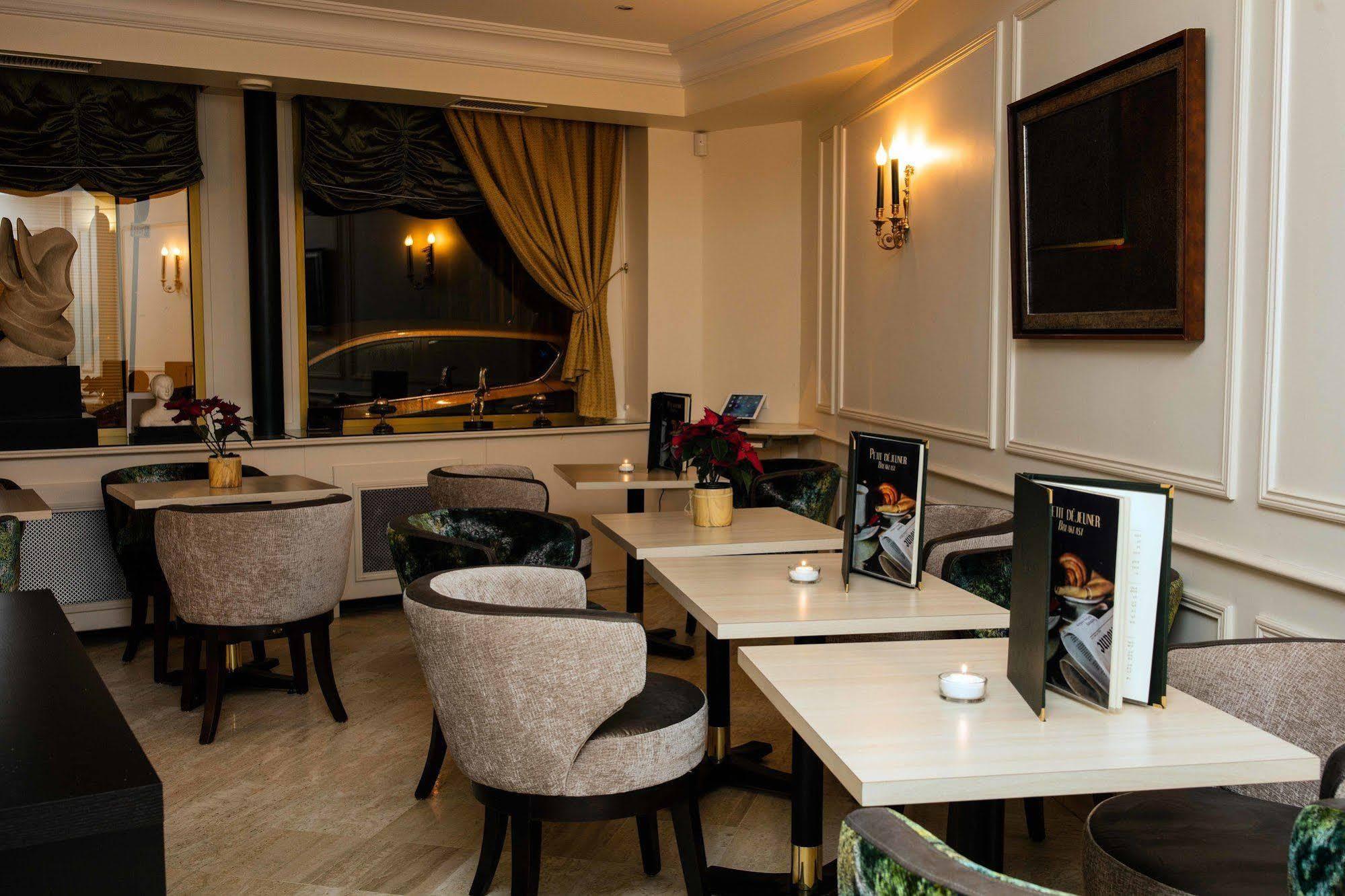 Queens Hotel Parijs